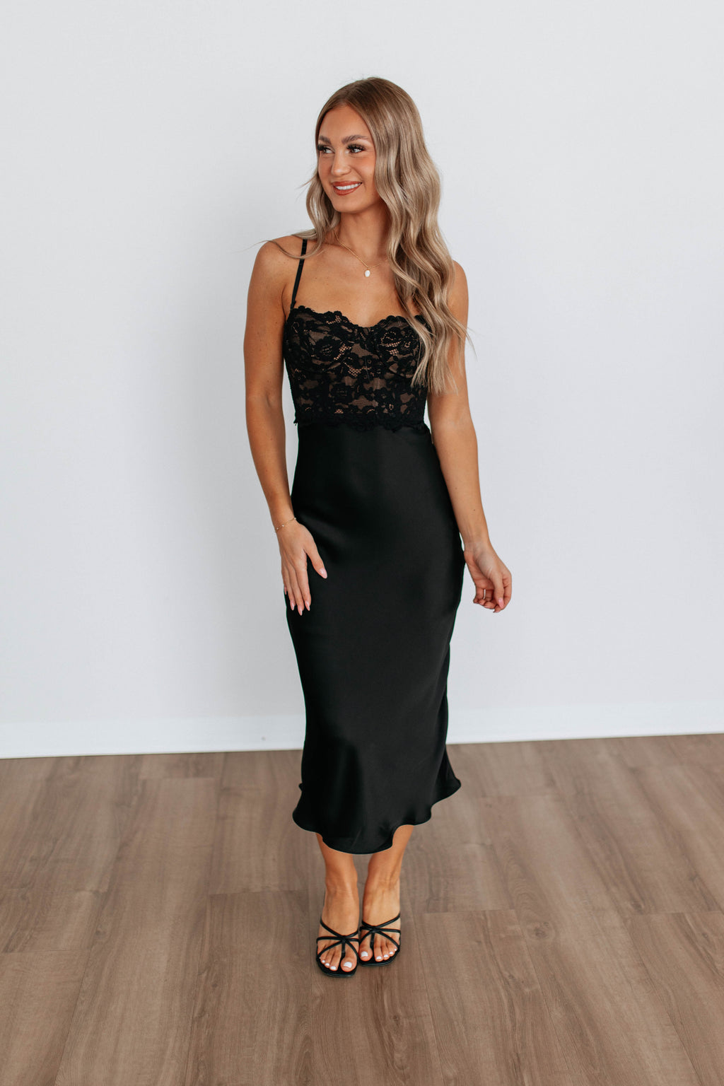 Violeta Midi Dress